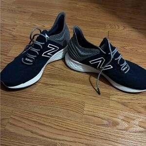 New Balance Fresh Foam Roav Navy Blue Sneakers